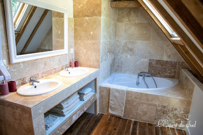 Maison - 700 m² - 26 pièces