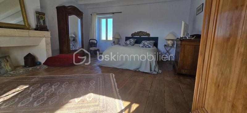 Demeure - 268 m² - 8 pièces