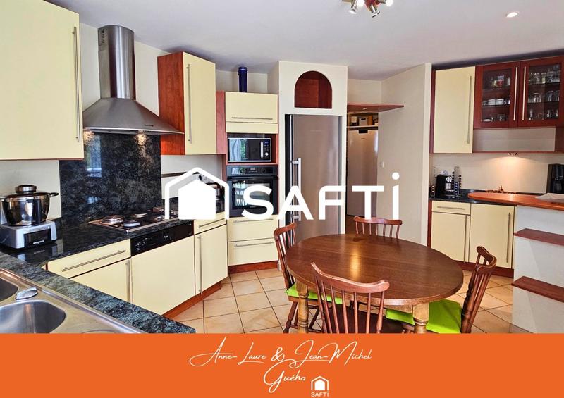 Maison - 141 m² - 6 pièces