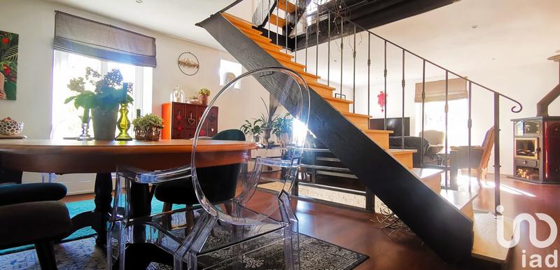 Maison - 200 m² - 7 pièces