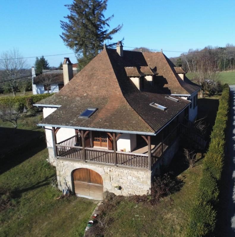 Maison en pierre - 95 m² - 4 pièces