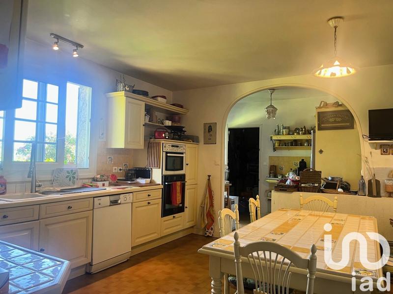 Maison - 239 m² - 6 pièces