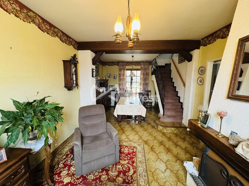 Maison - 98 m² - 6 pièces