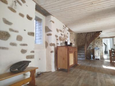 Maison - 96 m² - 4 pièces