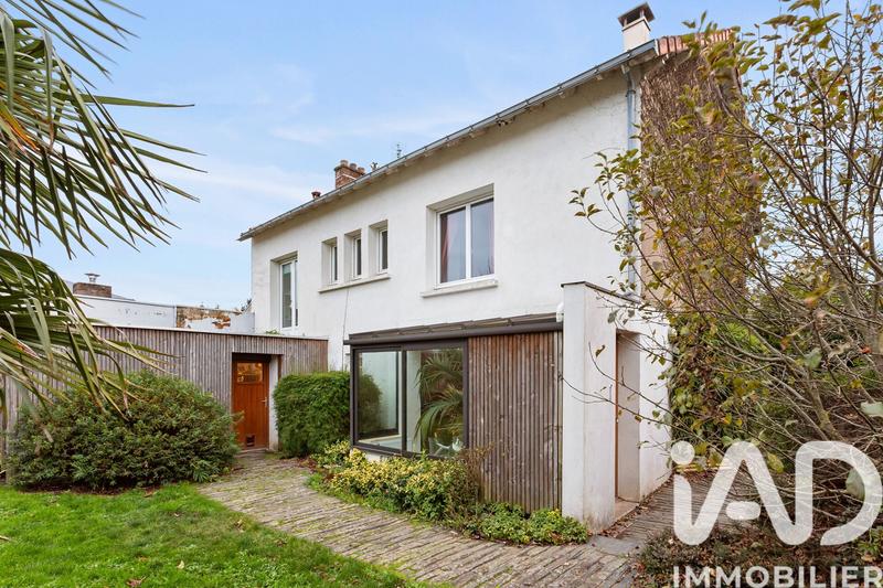 Maison de ville - 160 m² - 8 pièces