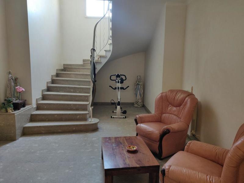 Maison - 180 m² - 5 pièces