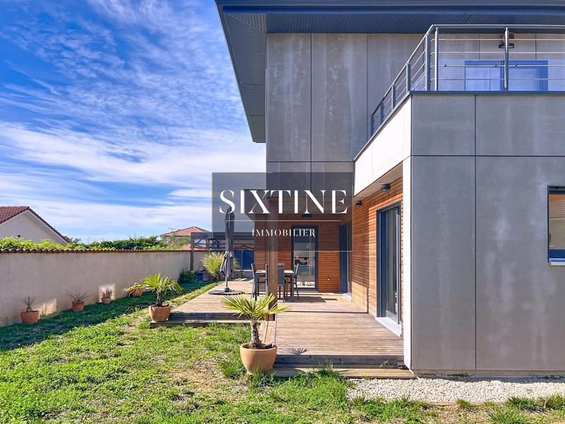 Maison contemporaine - 131 m² - 5 pièces