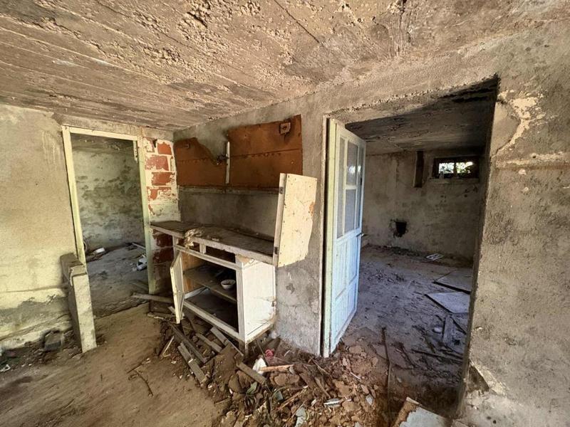 Terrain constructible - 2 465 m²