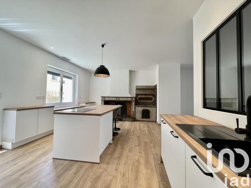 Maison - 286 m² - 7 pièces