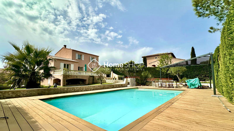 Villa - 150 m² - 5 pièces