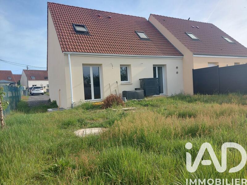 Maison - 90 m² - 5 pièces