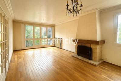 Maison - 112 m² - 6 pièces