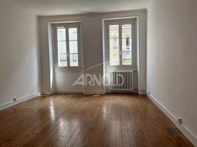Appartement - 149 m² - 5 pièces