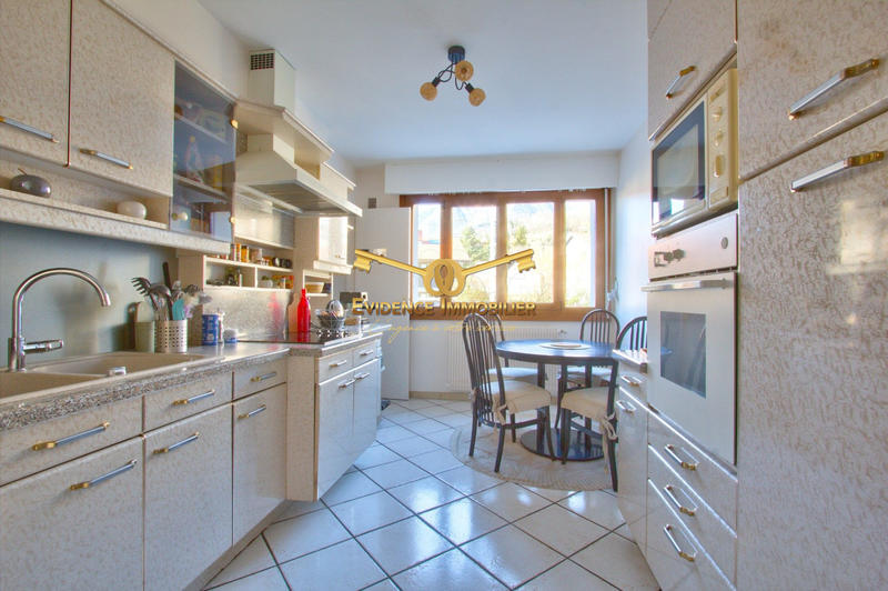 Appartement - 134 m² - 5 pièces