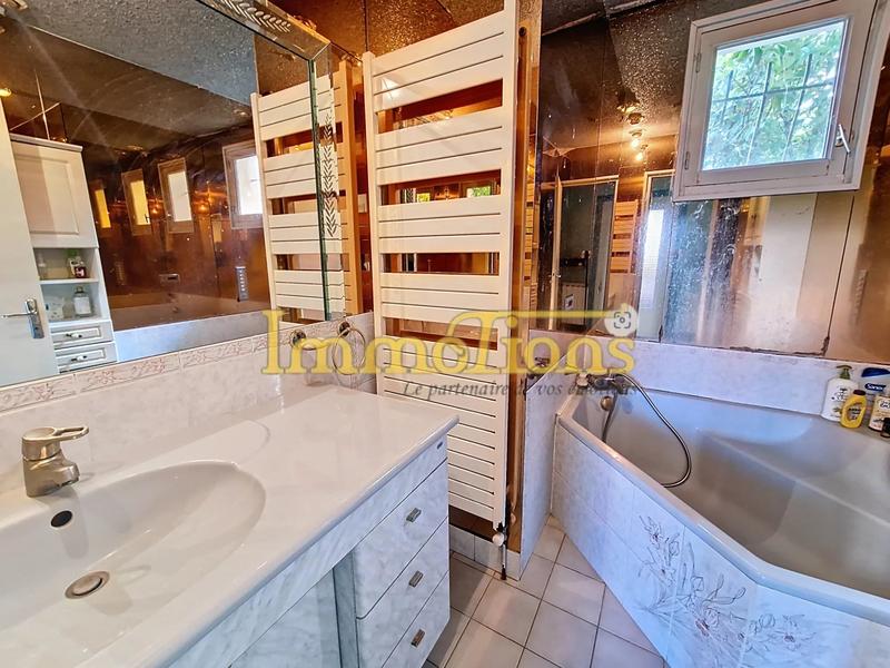 Maison - 153 m² - 7 pièces