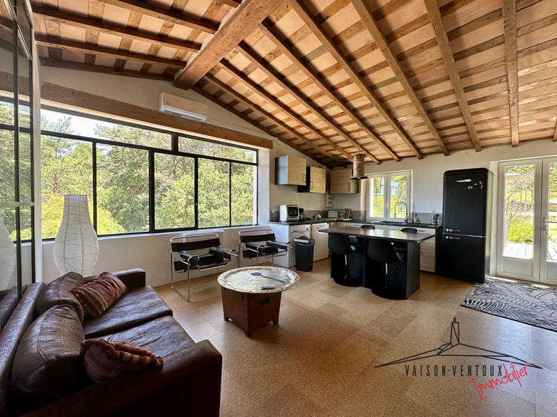 Propriété - 280 m² - 11 pièces