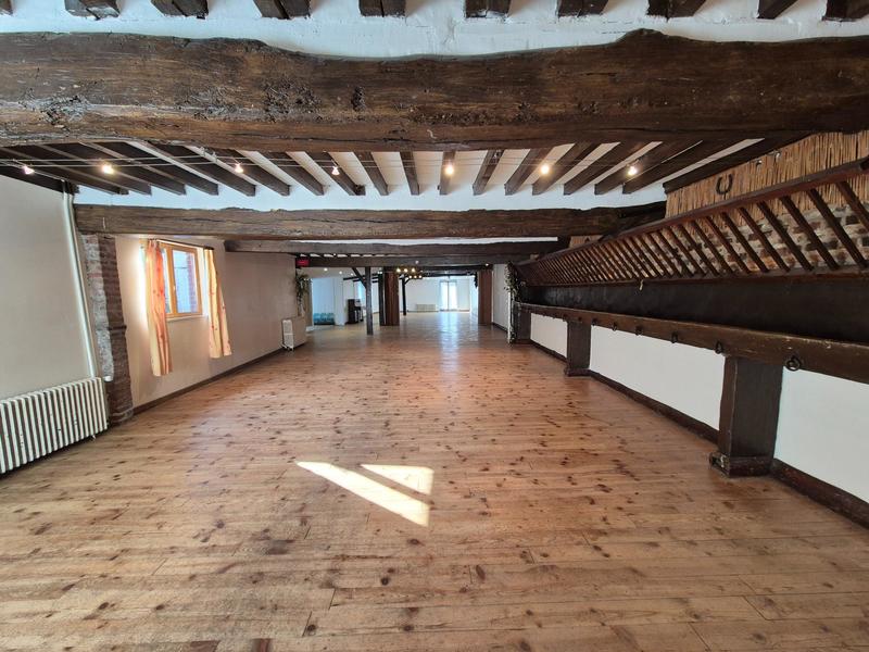 Immeuble - 372 m² - 20 pièces