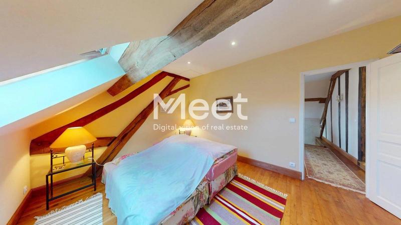 Maison - 561 m² - 15 pièces