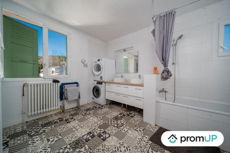 Maison - 130 m² - 4 pièces