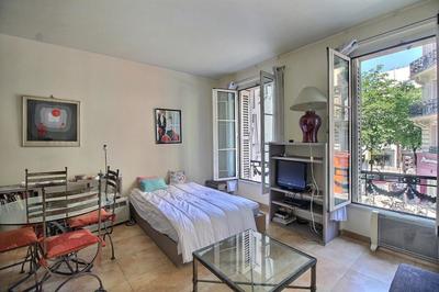 Studio - 24 m² - 1 pièce