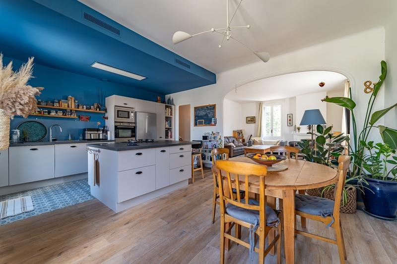 Maison - 465 m² - 15 pièces