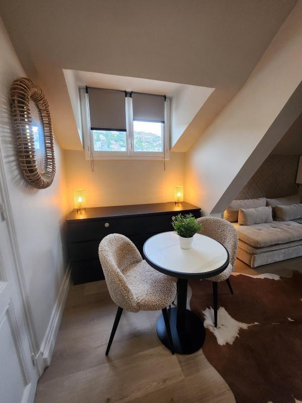 Studio - 14 m² - 1 pièce