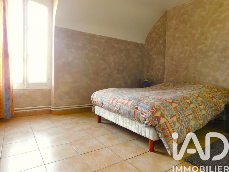 Maison - 211 m² - 7 pièces