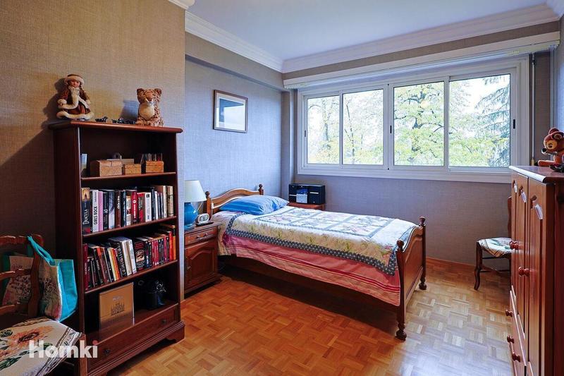 Appartement - 155 m² - 6 pièces