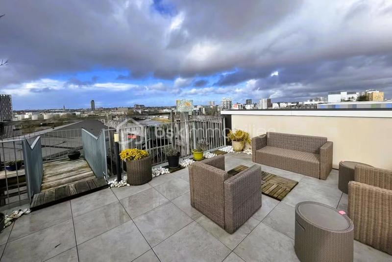 Appartement - 104 m² - 4 pièces