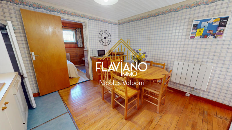 Appartement - 100 m² - 5 pièces