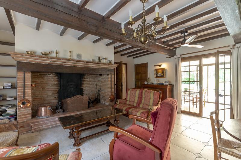 Maison - 175 m² - 9 pièces