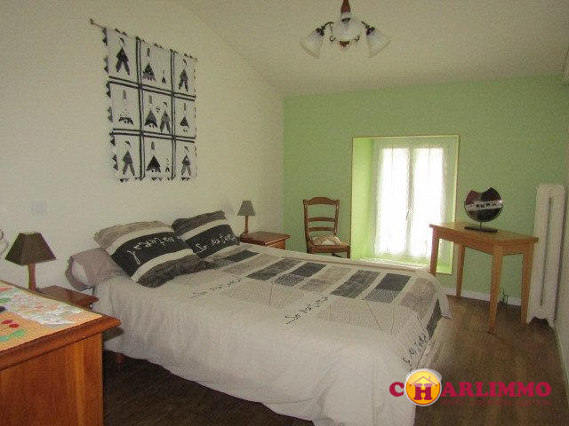 Maison traditionnelle - 105 m² - 4 pièces