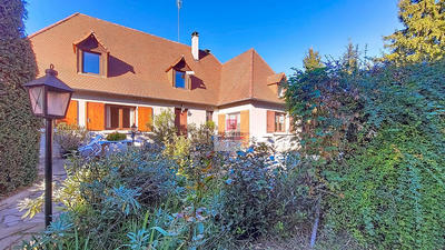 Maison - 183 m² - 5 pièces