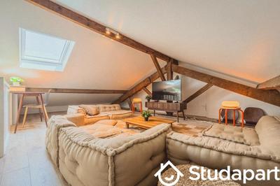 Chambre - 13 m² - 1 pièce