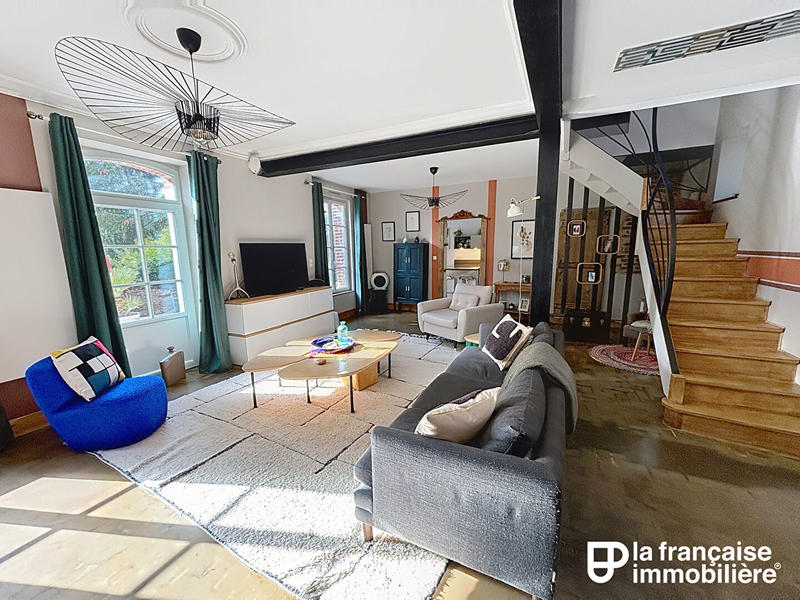 Maison - 206 m² - 8 pièces