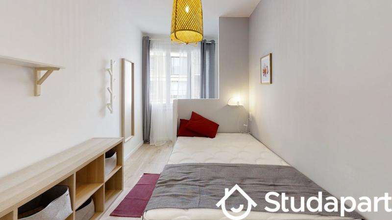 Chambre - 13 m² - 1 pièce