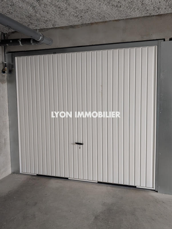 Parking / Garage - 13 m²