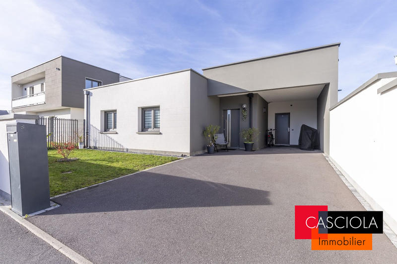 Maison - 80 m² - 4 pièces