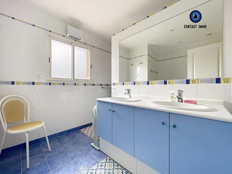 Maison - 121 m² - 5 pièces