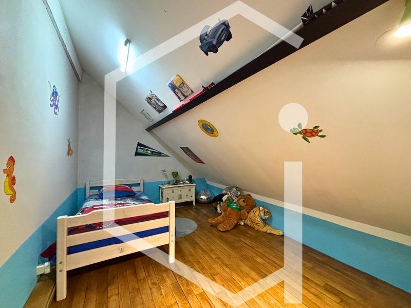 Maison - 159 m² - 6 pièces