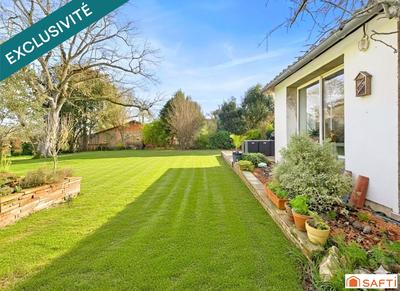 Maison - 210 m² - 8 pièces