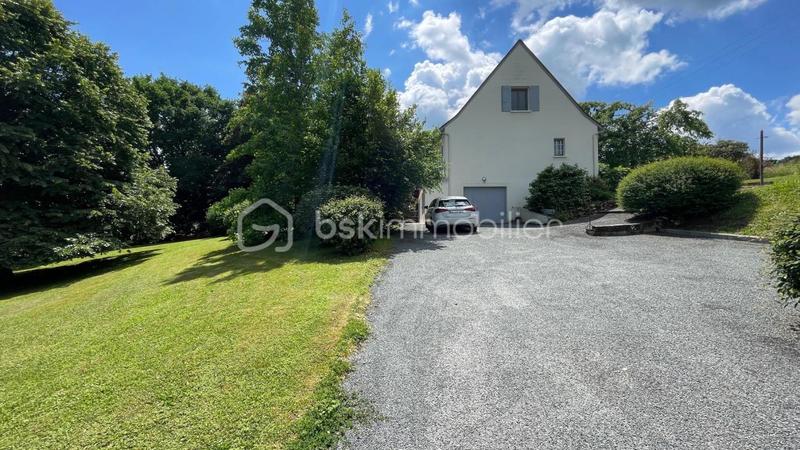 Propriété - 169 m² - 6 pièces