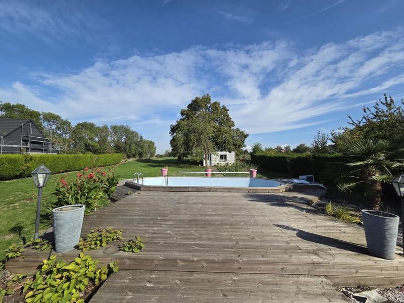 Pavillon - 142 m² - 8 pièces