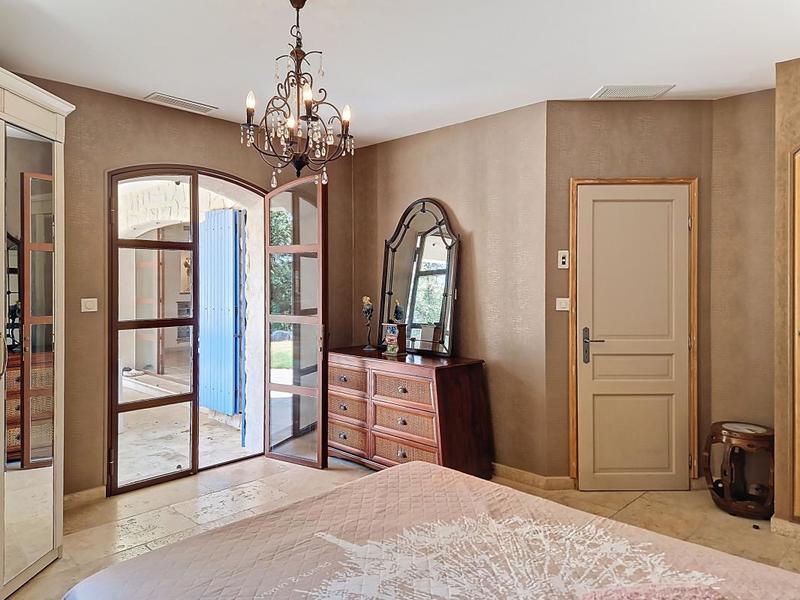 Villa - 140 m² - 4 pièces