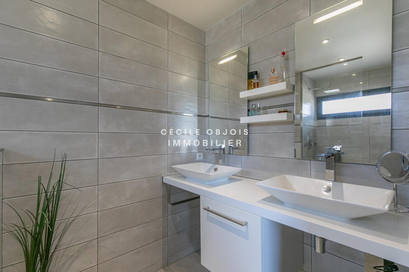 Maison contemporaine - 150 m² - 7 pièces