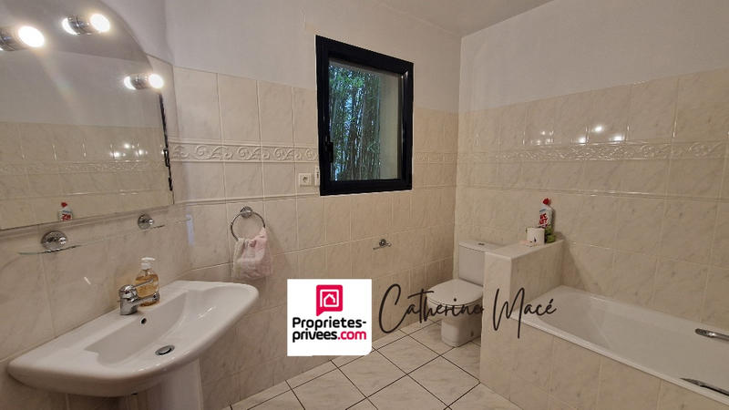 Maison - 170 m² - 8 pièces