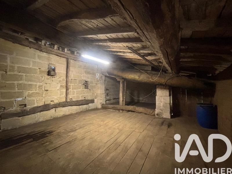 Maison - 185 m² - 9 pièces