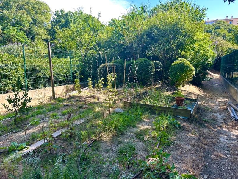 Appartement - 100 m² - 4 pièces