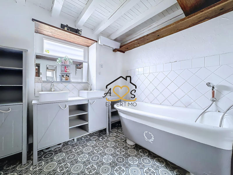 Maison - 191 m² - 7 pièces