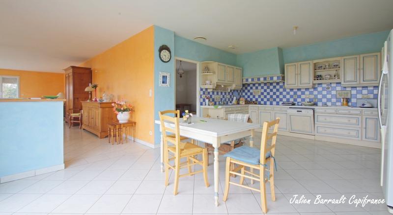 Maison - 210 m² - 6 pièces